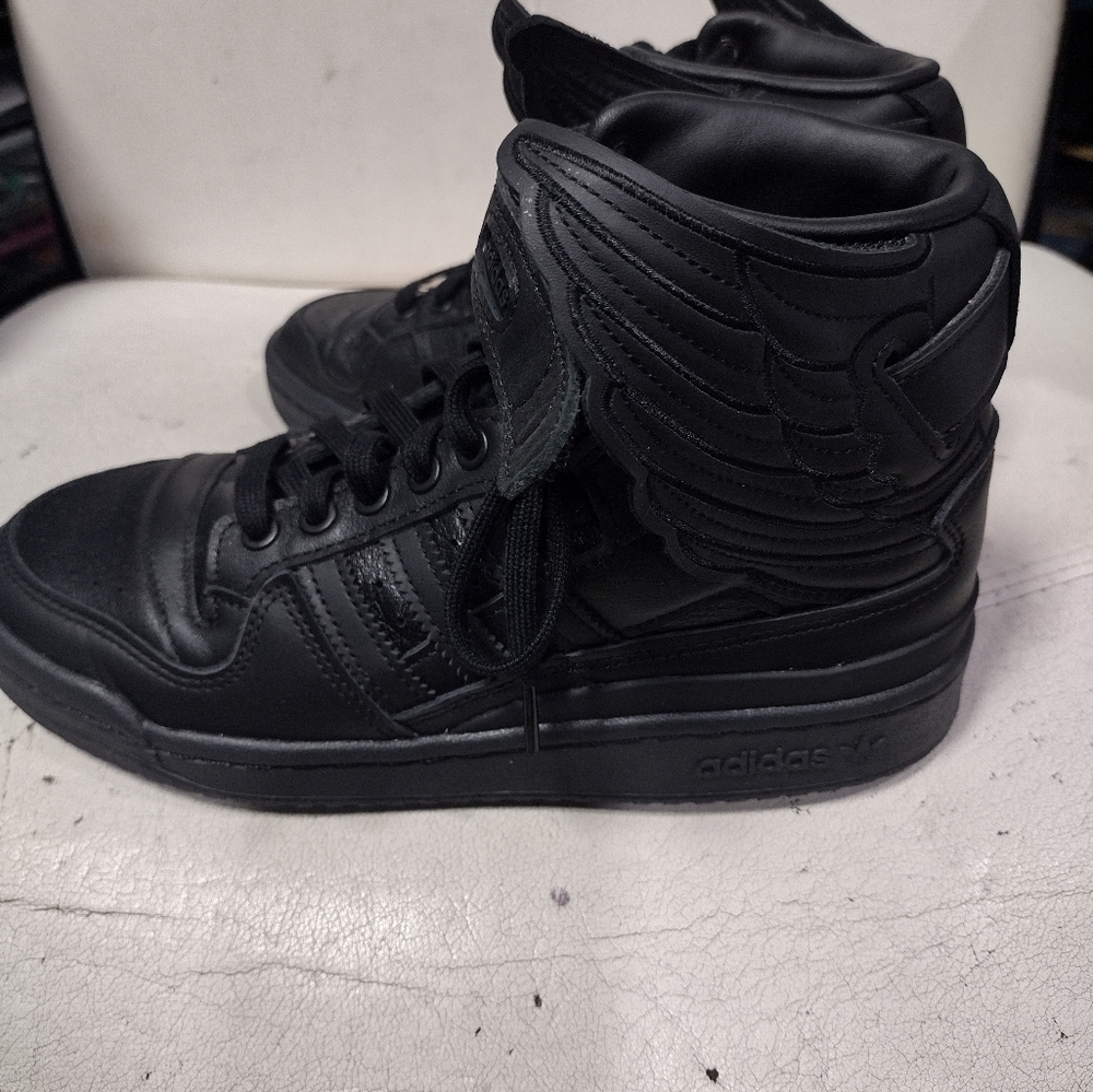 BNWT Adidas Jeremy Scott edition